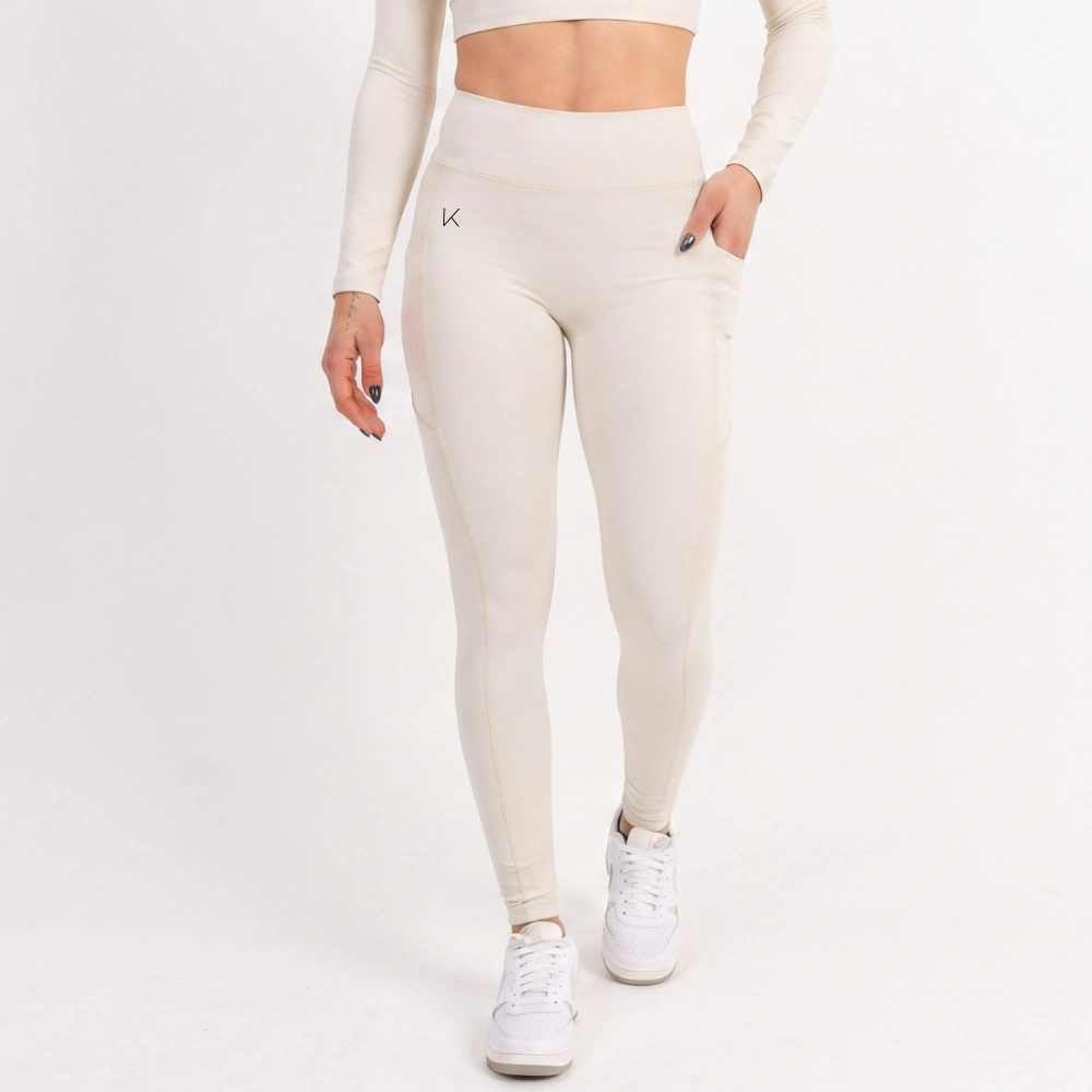 Legging Line com Bolso Off White